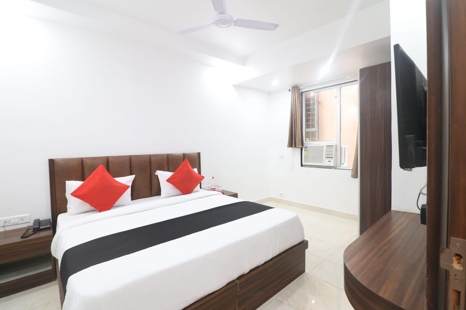 Hotel King Plaza Near Delhi Airport