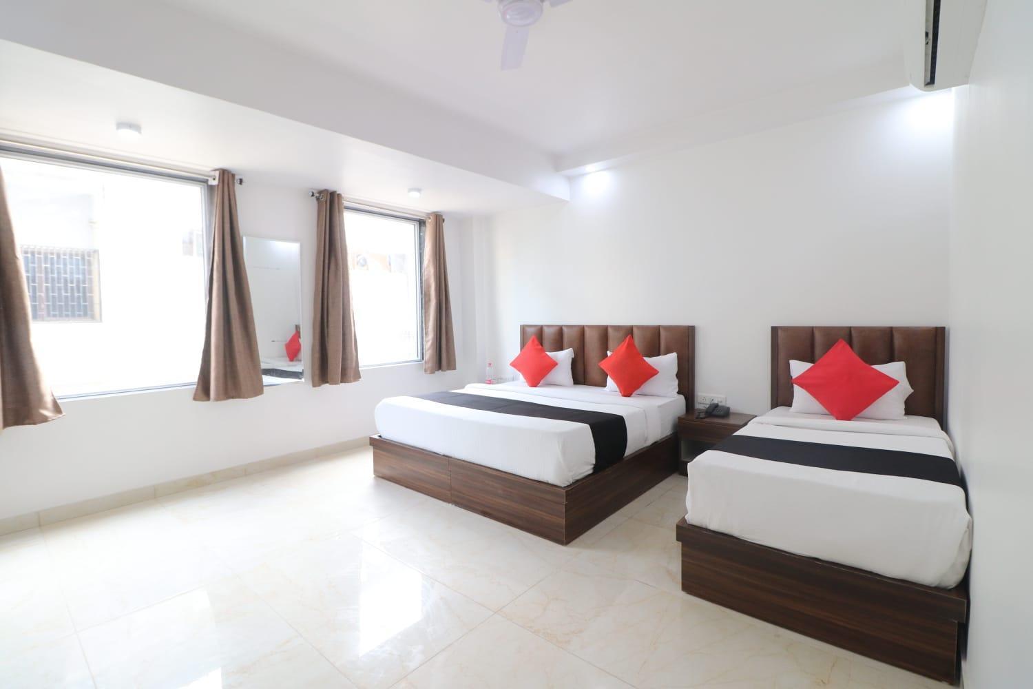 King Plaza Near Delhi Airport Hotel 4*